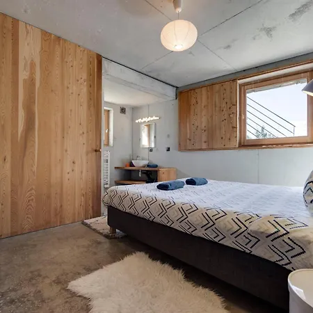 D'architecte Calme A La Rosiere Avec Garage *